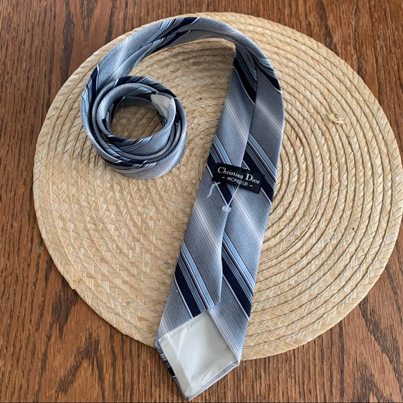 Christian Dior Made In Canada Men Neck Tie - Picture 7 of 11